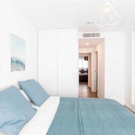 Fabuloso Apartamento Nuevo Con Parking Y Piscina Малага Экстерьер фото